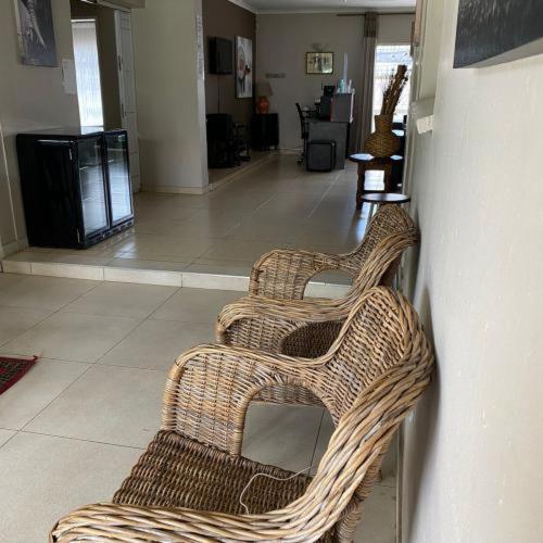 African Kingdom Guest House Boksburg Buitenkant foto