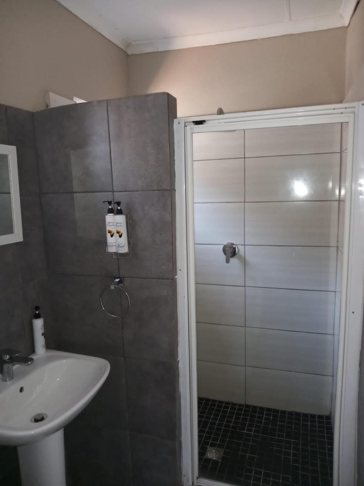 African Kingdom Guest House Boksburg Buitenkant foto