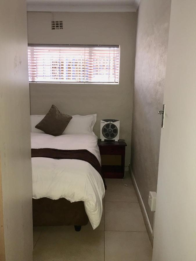 African Kingdom Guest House Boksburg Buitenkant foto
